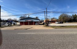 2503 W Oak St, PALESTINE, TX 75801