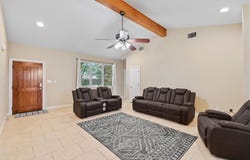 100 Magan Ln, Jarrell, TX 76537