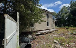 560 Second Avenue, Alberta, VA 23821