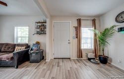 125 Magendie St, San Antonio, TX 78210-2519