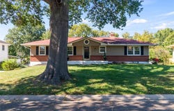 8304 Willow Way, Raytown, MO 64138