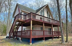 115 Buckboard Lane, Lords Valley, PA 18428