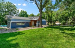 10727 Braewood Circle, Bloomington, MN 55437