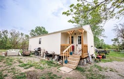 5971 Montgomery Road, Mound City, KS 66056
