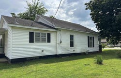 3102 SCHNEIDMAN ROAD, Paducah, KY 42003