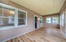1214 N UNIVERSITY Street, Peoria, IL 61606