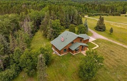 9614 E Hayes Rd, Mountain Iron, MN 55768
