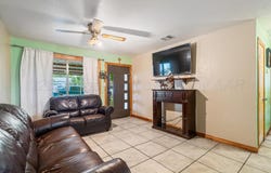 1220 E Darby Avenue, Pampa, TX 79065