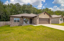 44 Birchwood Dr, Ward, AR 72176