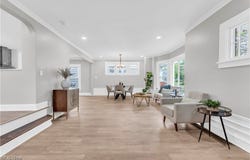 3295 Yorkshire Road, Cleveland Heights, OH 44118