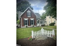 811 C Avenue E, Oskaloosa, IA 52577