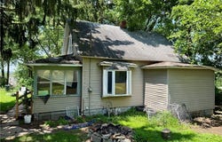 177 E Tuscarawas Avenue, Barberton, OH 44203