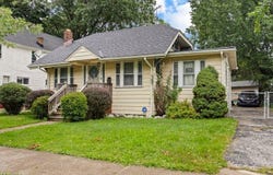 1745 Wayside Road, Cleveland, OH 44112