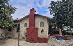 1183 W 37th Dr, Los Angeles, CA 90007