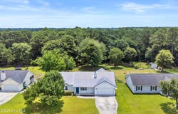 305 Josie Court, Hubert, NC 28539