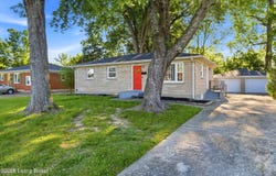 8105 Devonshire Dr, Louisville, KY 40258