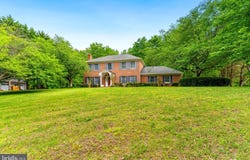 140 HOILE LANE, HUNTINGTOWN, MD 20639