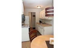 814 Old Settlers Trail, Hopkins, MN 55343
