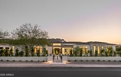 8230 N MOCKINGBIRD Lane, Paradise Valley, AZ 85253