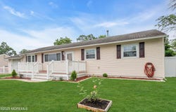 30 N Maplewood Drive, Brick, NJ 08723