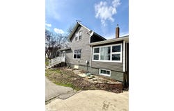 111 N Sullivan Avenue, Nora Springs, IA 50458