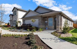 4002 Bronco Station Lane, LEAGUE CITY, TX 77573