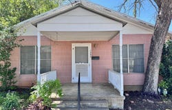 1205 Ford Street, Llano, TX 78643