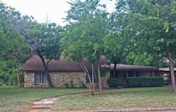 305 Bryan Street, Glen Rose, TX 76043