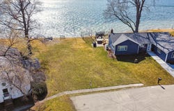 23275 Lakeview Drive, Edwardsburg, MI 49112