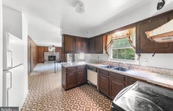 127 GOVERNORS Circle, DOWNINGTOWN, PA 19335