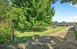 Kellogg Street, Gold Hill, OR 97525