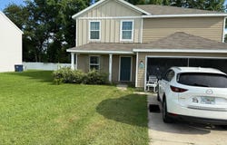 748 CONSTITUTION Place, Macclenny, FL 32063