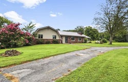 3560 Old Lexington Road, Cave City, KY 42127