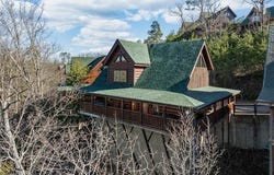 1308 Timberwolf Way, Sevierville, TN 37876