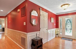 10 WINNIPEG LN, HEDGESVILLE, WV 25427