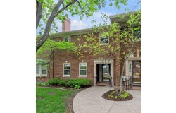 400 Redding Road, Lexington, KY 40517