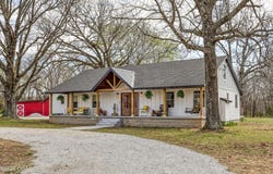 8613 Oxbow Lane, Neosho, MO 64850