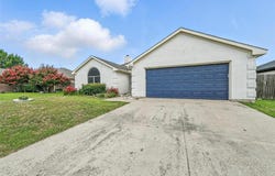 312 Helmsford Trail, Saginaw, TX 76179