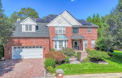 8 Moorland Boulevard, Monroe, NJ 08831