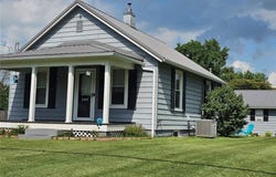 708 S Saint Louis Street, Sparta, IL 62286