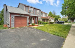 1406 Trescott Street, Mundelein, IL 60060