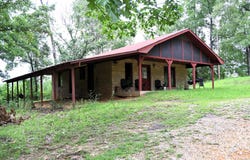 33 County Road 2482, Louin, MS 39338