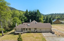 7813 Upper Applegate Road, Jacksonville, OR 97530