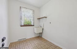 1536 FULTON DRIVE, AMBLER, PA 19002