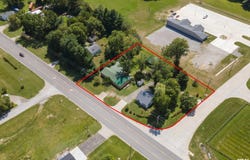 9221 E Illinois Highway 15 Highway, Mt Vernon, IL 62864