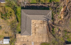 1000 Hollywood Drive, Jackson, TN 38301