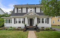 38 Upland Rd, Attleboro, MA 02703