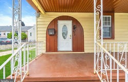 224 E WASHINGTON STREET, RIVERSIDE, NJ 08075