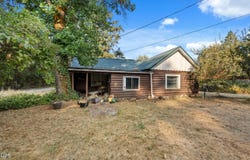 3580 Rockydale Road, Cave Junction, OR 97523