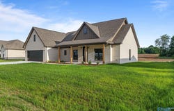 110 Spry Way, Killen, AL 35645